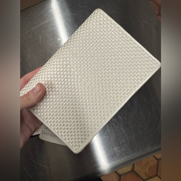 Brand new Saks Fifth Avenue satin white cross weave purse with tassel and tags - Picture 2 of 6